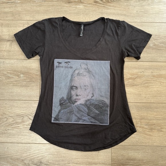 Billie Eilish Women's Tshirt Size Small Miami Style Band Tee Grunge goth Style - Picture 1 of 5